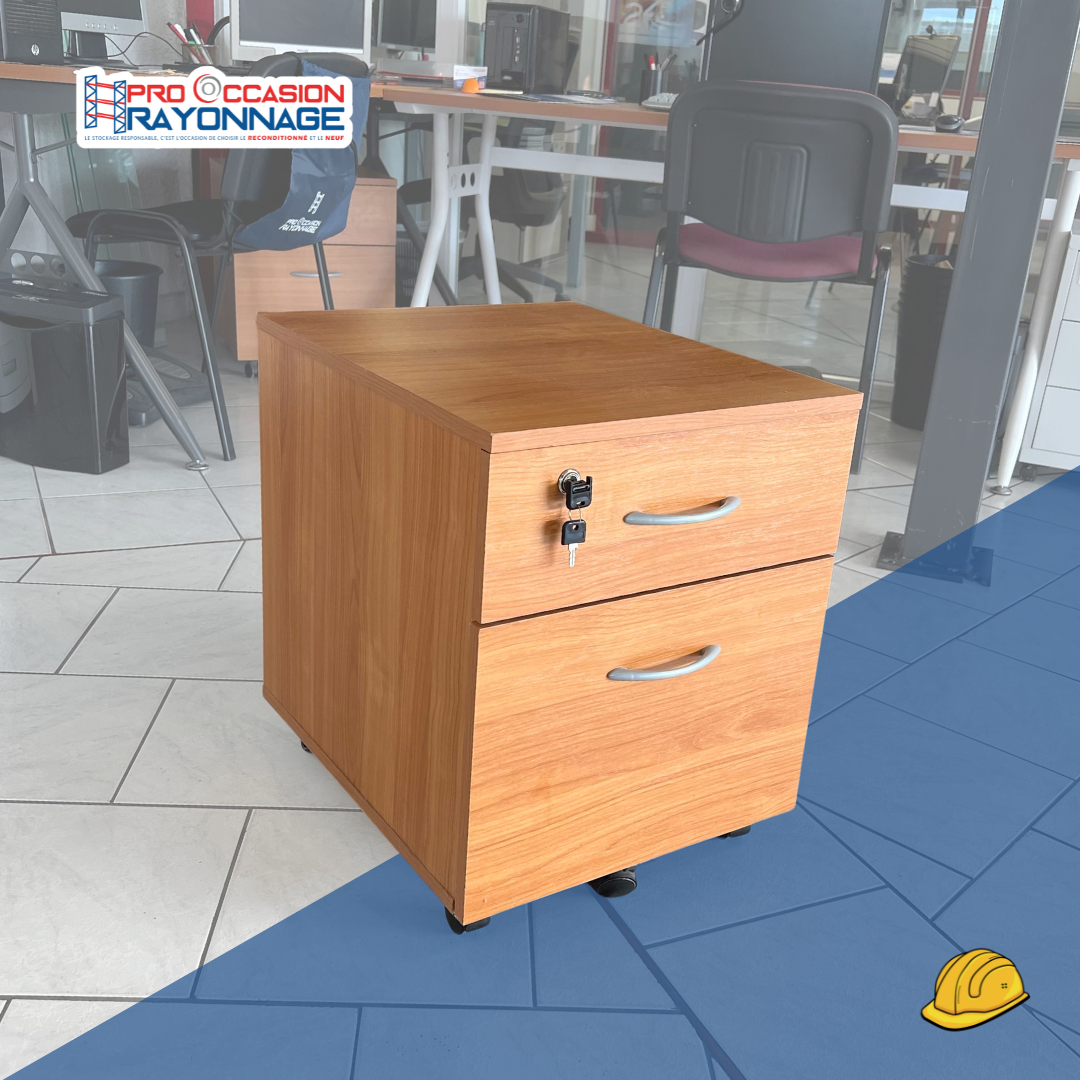 Meubles de bureau sur roulettes 